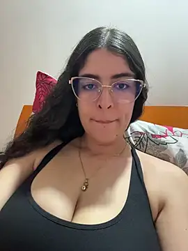 Snapshot of _Niah_ chatting on March 2026 02:57:02 AM Niah online show from March 2026 02:57:02 AM