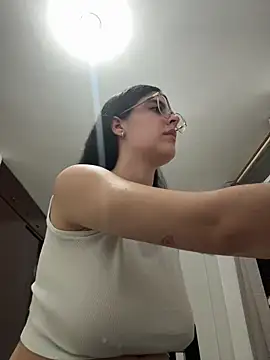  Niah  online show from March 2026 01:33:02 AM