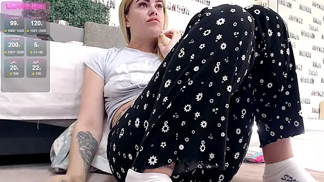 sweetdaiana23 online show from March 2025 12:40:02 AM