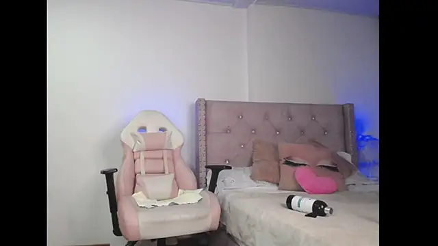 destinysweet21 online show from December 2024 12:27:01 AM