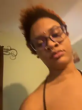 nickytheehawtie online show from February 2026 01:42:01 PM