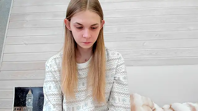 molly hunt  online show from February 2025 02:53:01 AM