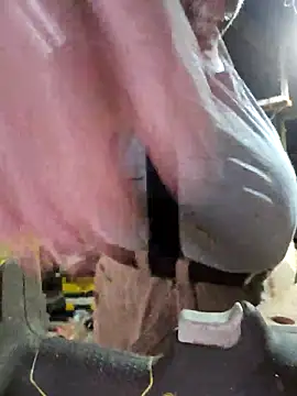 Snapshot of mrwizard4570 chatting on November 2025 06:10:02 PM mrwizard4570 online show from November 2025 06:10:02 PM