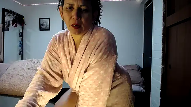 Snapshot of maturehoxx chatting on January 2025 10:02:01 PM maturehoxx online show from January 2025 10:02:01 PM