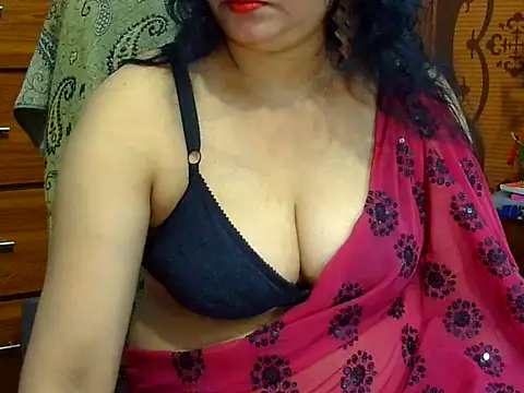 Snapshot of Daneldayna chatting on October 2025 06:27:01 PM Daneldayna online show from October 2025 06:27:01 PM