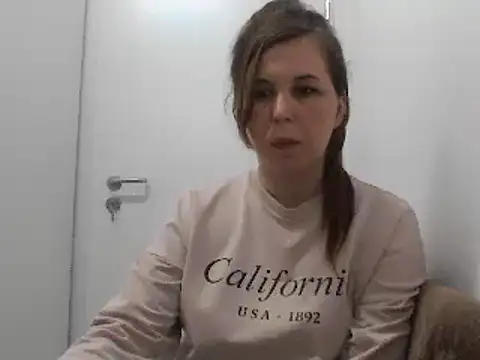 loveis007 online show from February 2025 11:26:01 PM