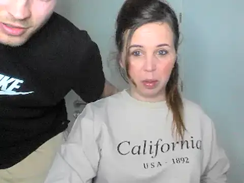 loveis007 online show from February 2025 09:58:02 PM