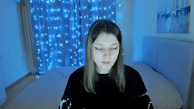 SoniNesti online show from December 2024 12:56:02 PM