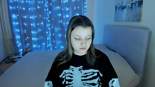 SoniNesti online show from February 2025 12:21:02 PM