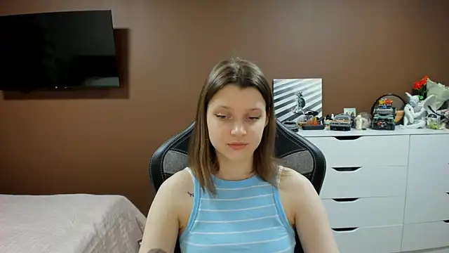 SoniNesti online show from April 2026 02:46:02 PM