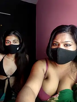 cutee  crazy online show from December 2025 01:29:01 PM