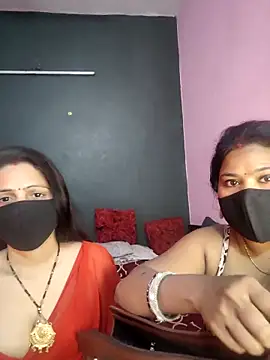 cutee  crazy online show from February 2026 01:50:02 PM