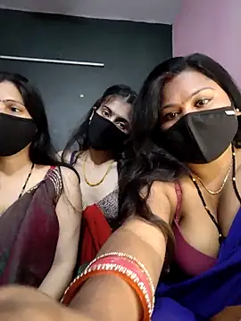 cutee  crazy online show from February 2026 01:54:02 PM