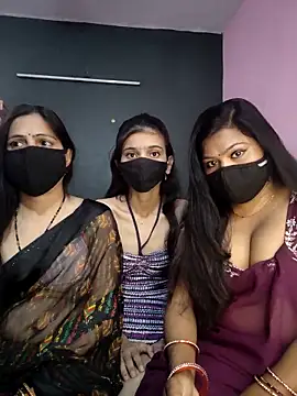 cutee  crazy online show from March 2026 12:33:02 PM