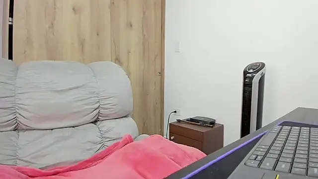 xspecialoomx online show from March 2026 01:26:02 PM