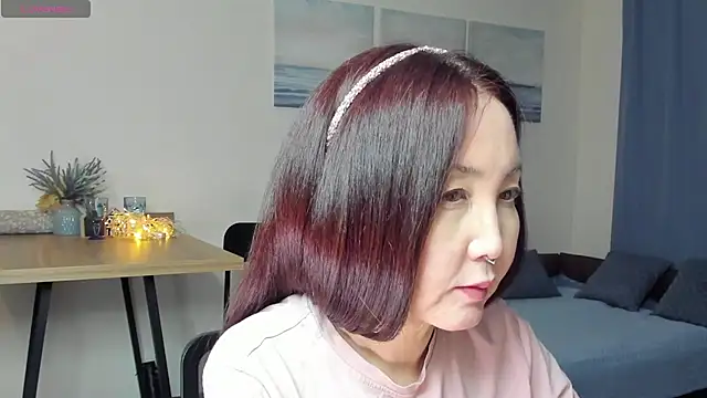 AvroraSakura online show from February 2025 04:24:02 PM