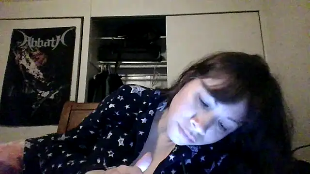 petitedoll29 online show from December 2024 01:18:01 AM