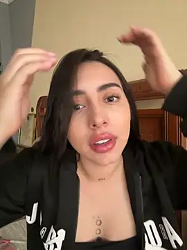 isabella jade online show from October 2025 02:04:02 PM