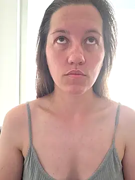 Nicole-Ray online show from June 2026 09:17:01 AM