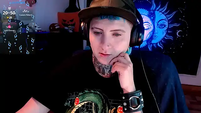 Marieblueeyes online show from February 2025 01:49:02 PM