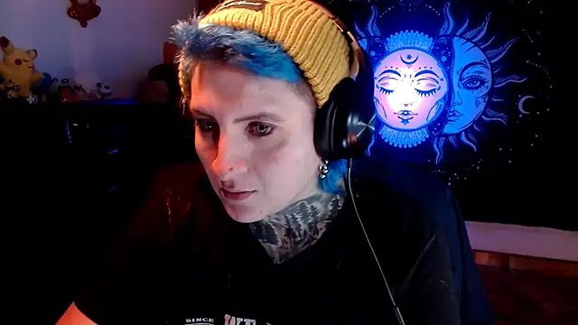 Marieblueeyes online show from February 2025 04:51:02 AM