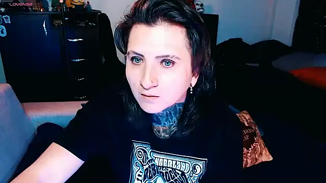 Marieblueeyes online show from September 2025 01:10:01 AM