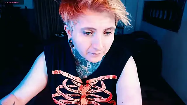 Marieblueeyes online show from November 2025 03:12:02 AM