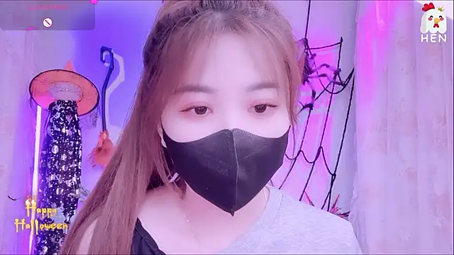 hen237 online show from November 2025 12:32:01 AM