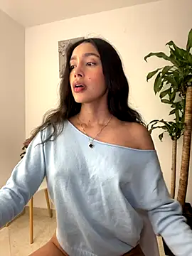 SelenaStone online show from November 2025 11:03:01 PM