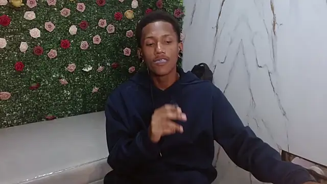 Snapshot of ManSant chatting on February 2026 03:49:02 PM ManSant online show from February 2026 03:49:02 PM