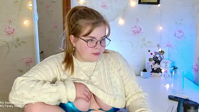 sinnamon  online show from November 2025 05:12:01 PM