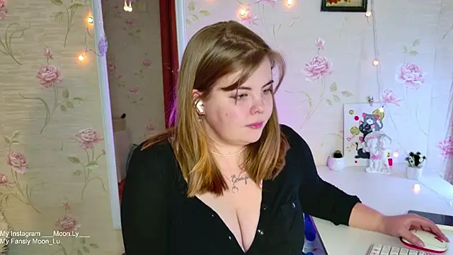 sinnamon  online show from December 2025 12:42:02 PM