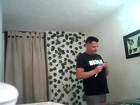 SexDiffrent online show from April 2026 09:28:02 PM