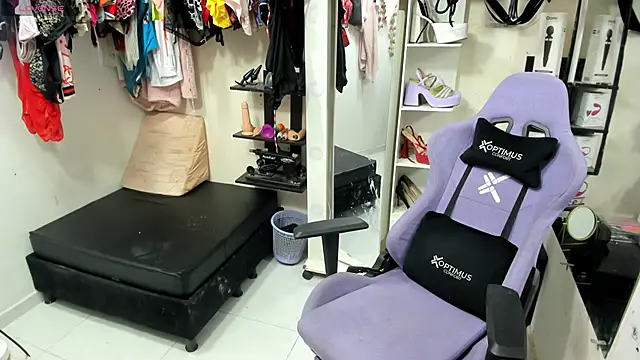 allsson queen online show from January 2025 02:11:01 AM