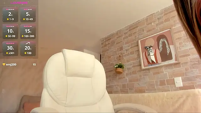 Snapshot of allysoonswwan17 chatting on December 2024 06:15:02 PM allysoonswwan17 online show from December 2024 06:15:02 PM