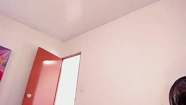 xLatinahotx online show from December 2024 02:57:02 PM