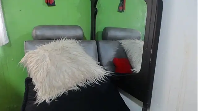 Alexandrasaenz online show from January 2025 08:35:01 PM