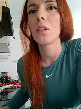 clara-francaise online show from October 2025 01:01:02 PM