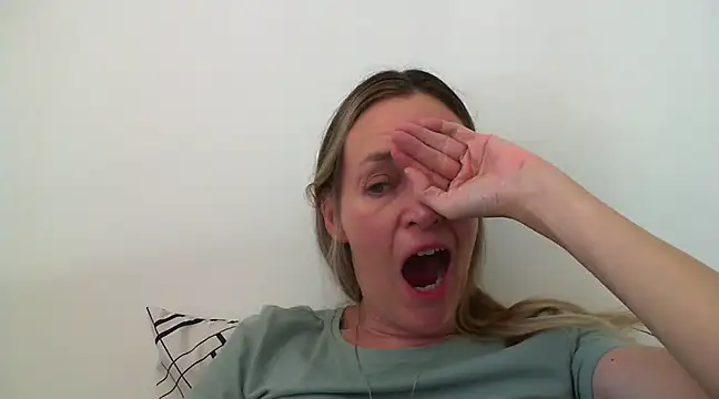 Annylove1 online show from March 2025 02:26:02 PM