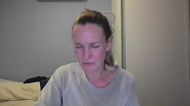 Annylove1 online show from November 2025 12:10:02 AM