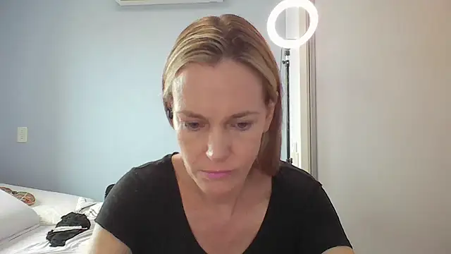 Annylove1 online show from January 2026 10:51:01 AM