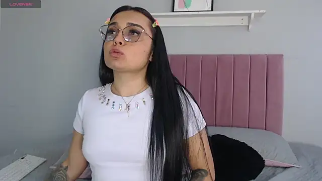 Snapshot of Danii_vg1 chatting on July 2026 03:03:02 PM Danii vg1 online show from July 2026 03:03:02 PM