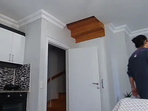 ALPHANDRE online show from April 2026 06:24:01 AM