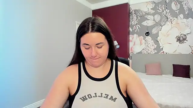 Roxie Bradley online show from November 2025 06:45:02 AM