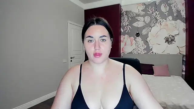 Roxie Bradley online show from November 2025 06:46:02 AM