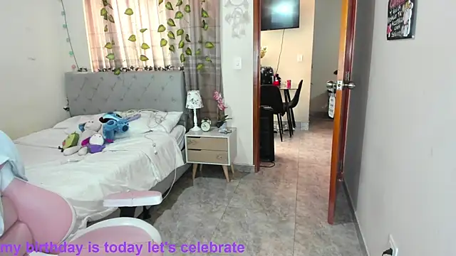charlott7 online show from June 2026 03:34:02 PM