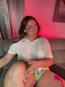 Im sophiie online show from March 2025 09:13:01 AM