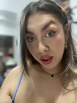 Im sophiie online show from March 2025 06:20:02 AM