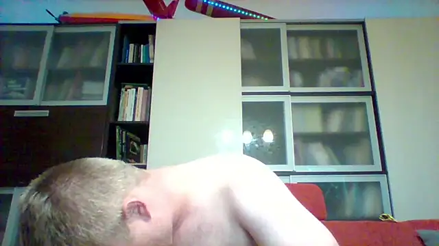 Matttthees online show from September 2025 07:14:01 PM