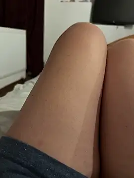 Snapshot of sweetmystery1 chatting on February 2026 04:47:02 PM sweetmystery1 online show from February 2026 04:47:02 PM